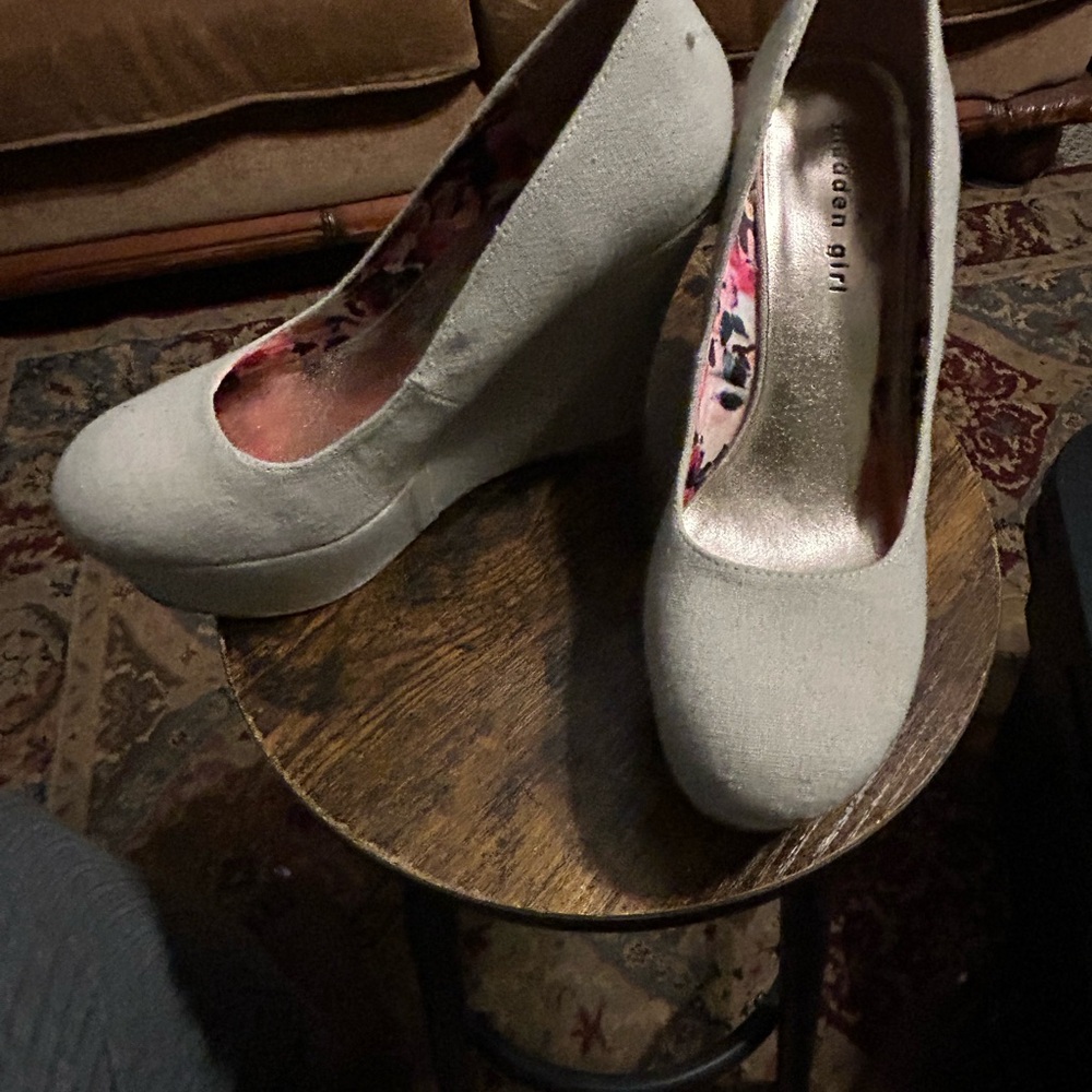 Madden Girl Light Gray Suede Platform Wedge Pumps